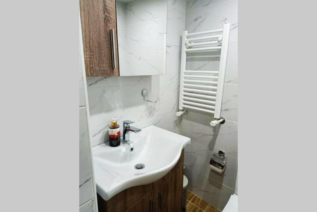 Apartamento Industrial Loft Near Seaside W 200Mbps Tesalónica Exterior foto